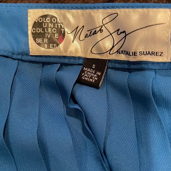 Volvos x Natalie Suarez Unity Collective Series Blue Pleated Midi Skirt Sz 5 - Picture 3 of 11